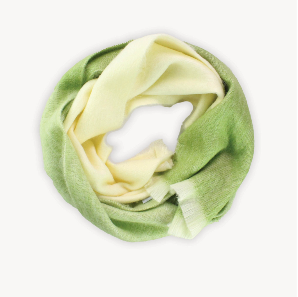 Seamless Scarf Matcha Ombre