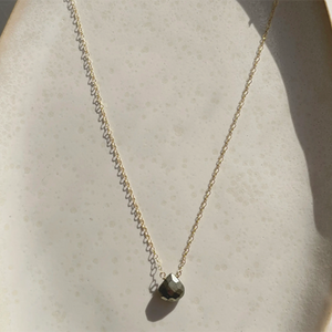 Collier Token Pyrite Teardrop 